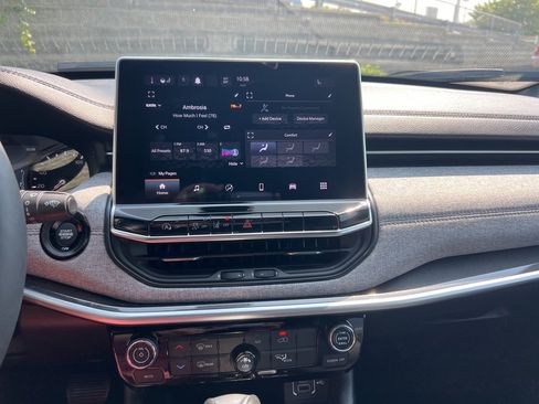 New 2023 Jeep Compass Latitude w/ Sun and Sound Group image 16