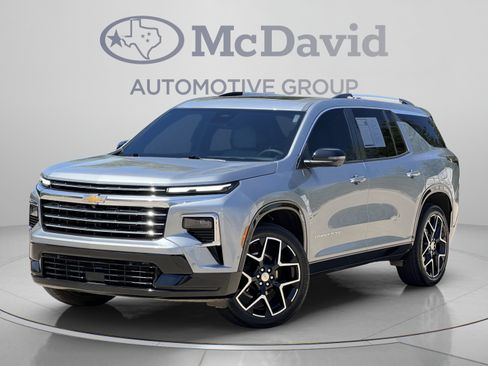 Used 2025 Chevrolet Traverse High Country w/ LPO, Floor Liner Package AWD/4WD image 1