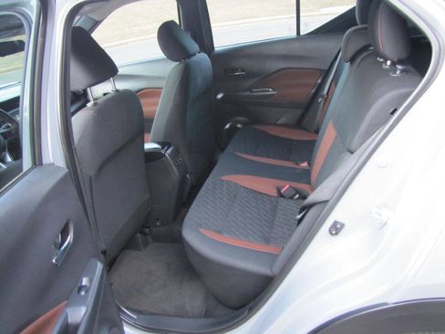 Used 2024 Nissan Kicks SR image 16