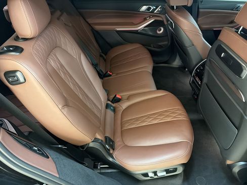 Used 2023 BMW X7 M60i w/ Executive Package AWD/4WD image 30