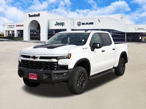 Used 2023 Chevrolet Silverado 1500 ZR2 w/ ZR2 Bison Edition image 3