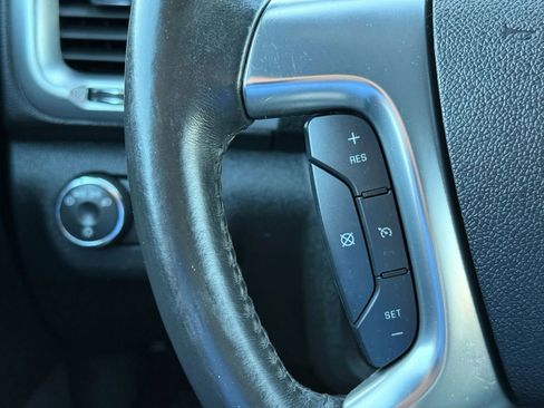 Used 2016 GMC Acadia SLE AWD/4WD image 26