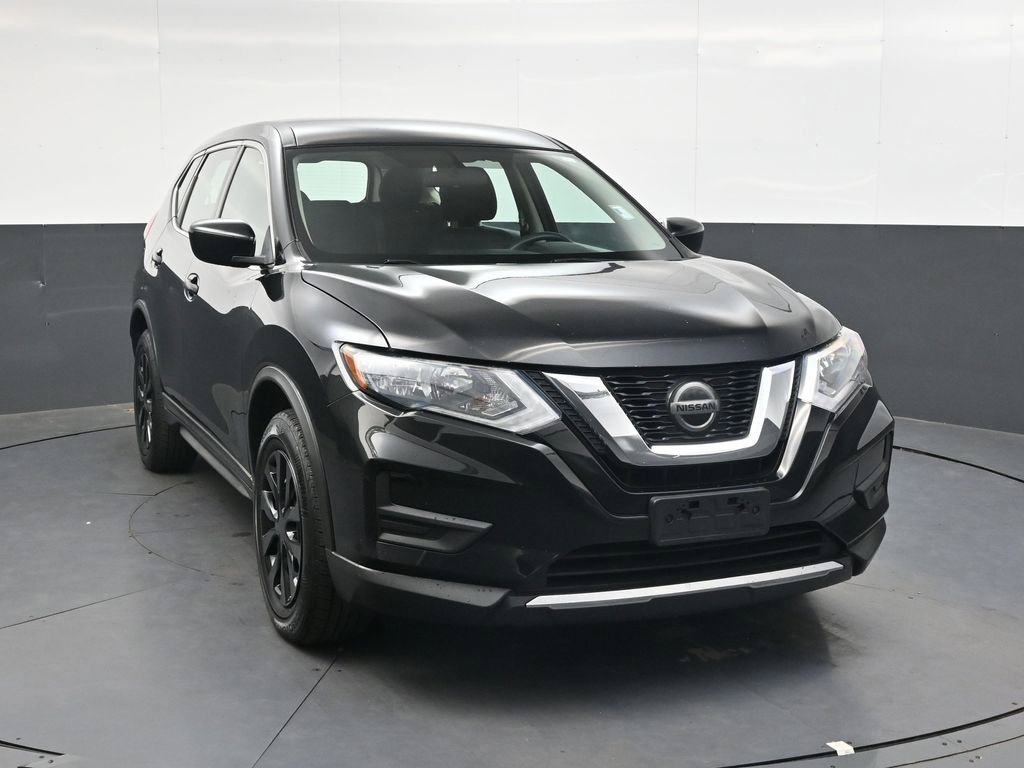 Used 2018 Nissan Rogue S AWD/4WD image 2