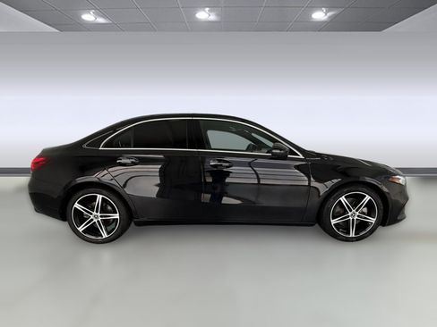 Used 2022 Mercedes-Benz A 220 image 7