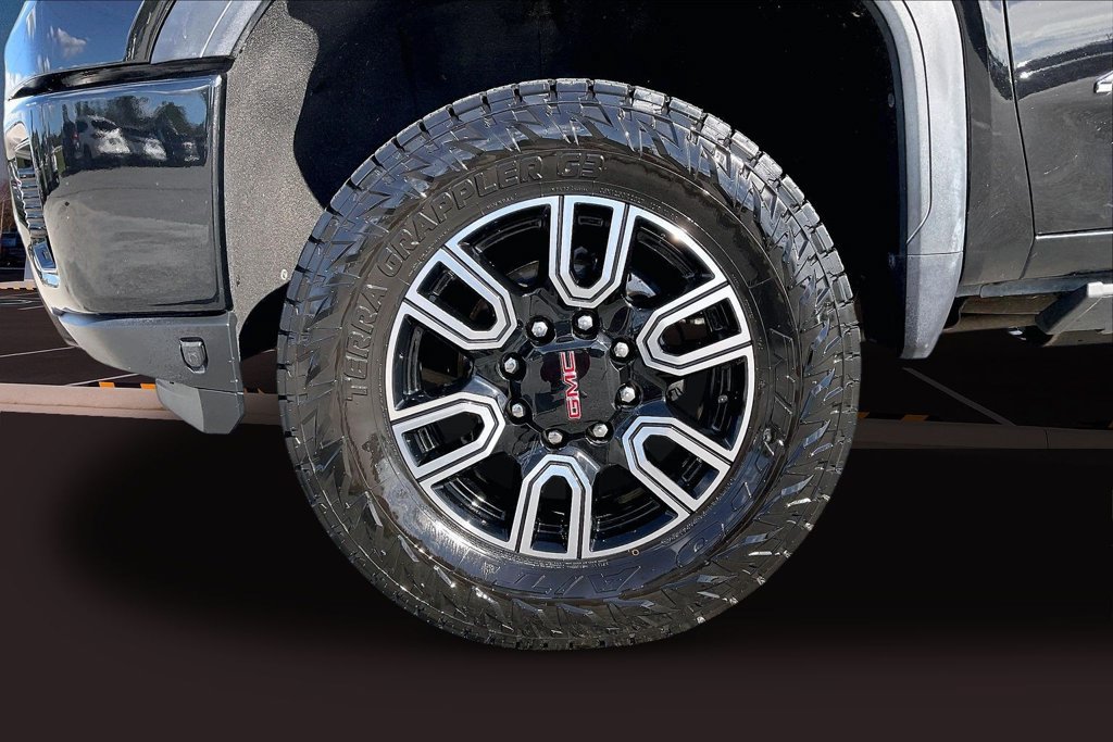 Used 2022 GMC Sierra 3500 AT4 w/ Gooseneck/5TH Wheel Package AWD/4WD image 39