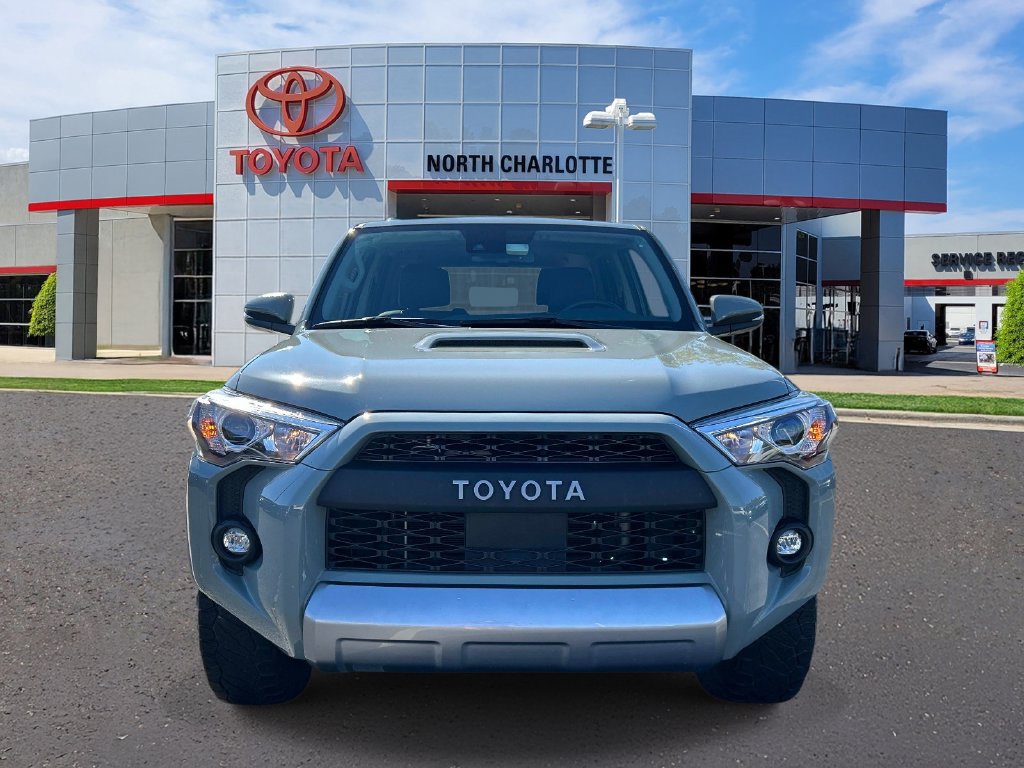 Used 2023 Toyota 4Runner TRD Off-Road Premium w/ Moonroof Package AWD/4WD image 3