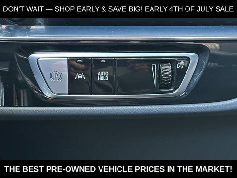 Used 2024 Cadillac Lyriq Luxury RWD image 34