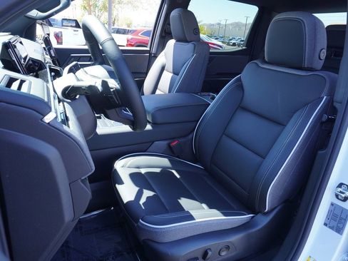 New 2026 GMC Sierra EV Elevation image 13