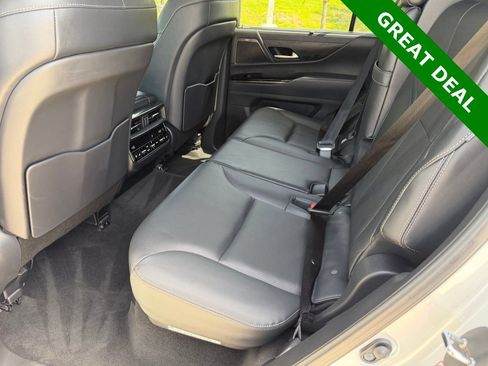 Used 2024 Lexus LX 600 4WD w/ Appearance Package image 35