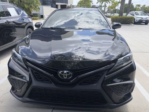 Used 2024 Toyota Camry SE FWD image 8