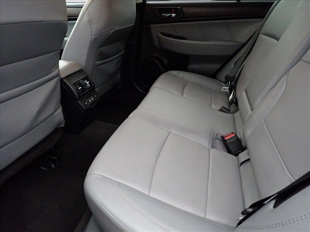 Used 2019 Subaru Outback 2.5i Limited AWD/4WD image 6