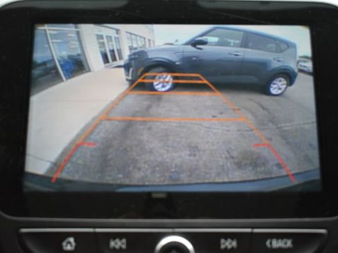 Used 2018 Chevrolet Equinox LT FWD image 28