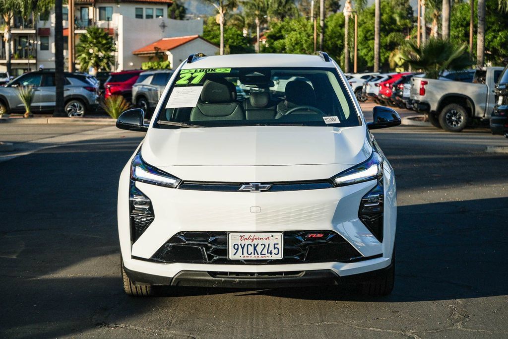 Used 2027 Chevrolet Bolt RS FWD image 2