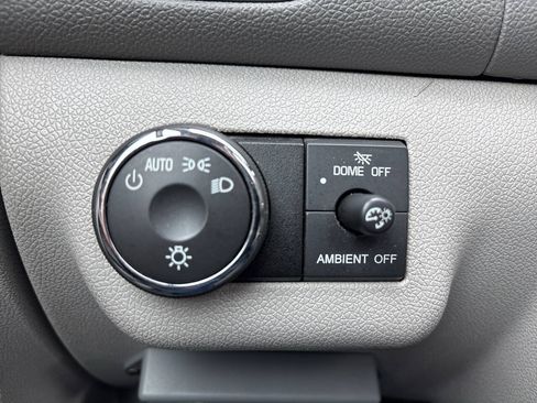 Used 2016 Buick Enclave Premium w/ Experience Buick Package FWD image 12