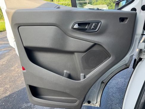 Used 2024 Ford Transit 350 XLT RWD image 17