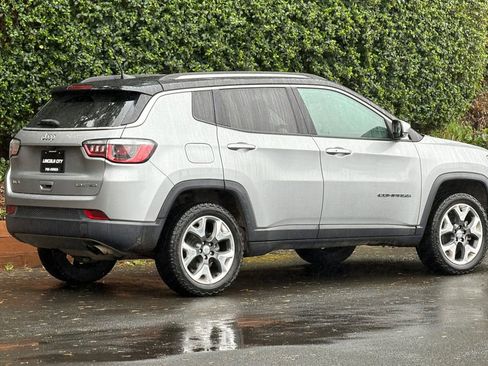 Used 2019 Jeep Compass Limited image 4