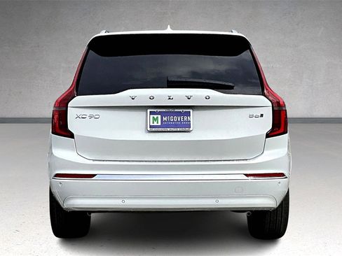 New 2026 Volvo XC90 B6 Plus w/ Protection Package Premier image 4