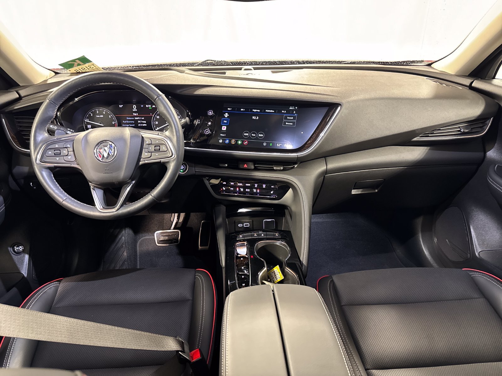 Used 2022 Buick Envision Essence w/ Sport Touring Package FWD image 4