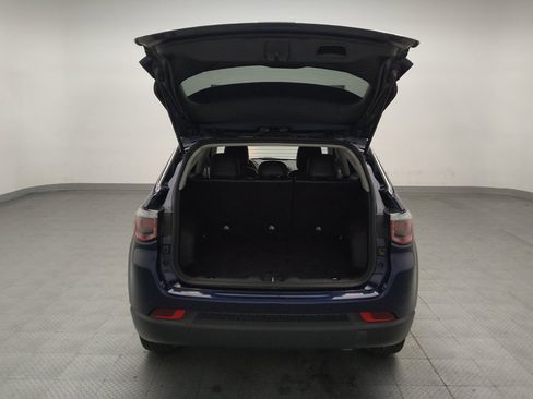 Used 2020 Jeep Compass Latitude FWD image 29