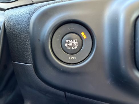 Used 2023 Jeep Wrangler Unlimited Sahara AWD/4WD image 21