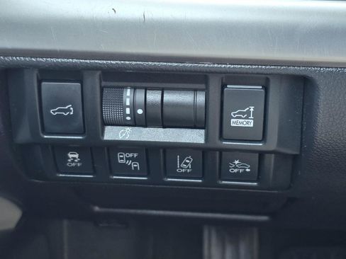 Used 2019 Subaru Outback 3.6R Limited image 11