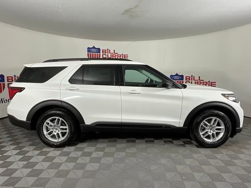 New 2026 Ford Explorer Active RWD image 2