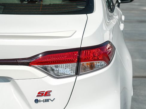 New 2026 Toyota Corolla SE FWD image 8