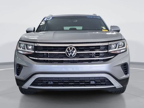 Used 2020 Volkswagen Atlas Cross Sport SE w/ Panoramic Sunroof Package FWD image 10