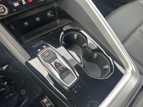 New 2025 Audi Q5 Premium image 30