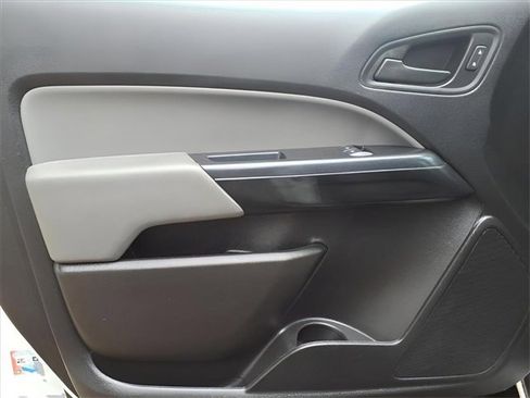 Used 2020 Chevrolet Colorado W/T w/ WT Convenience Package image 10