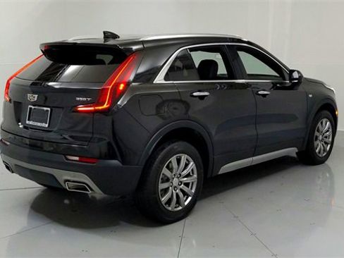 Used 2020 Cadillac XT4 Premium Luxury image 5