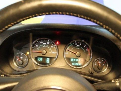 Used 2015 Jeep Wrangler Unlimited Sahara w/ Max Tow Package image 17