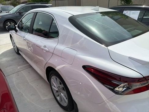 Used 2024 Toyota Camry LE image 8
