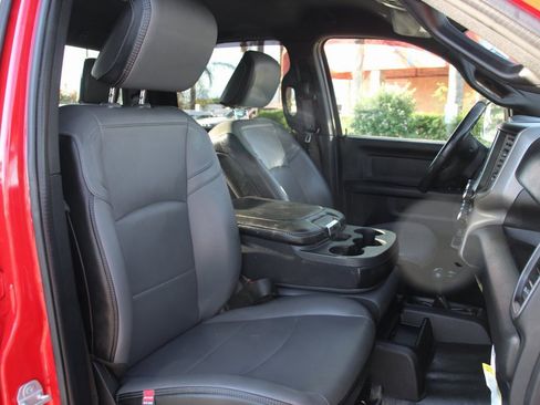 Used 2022 RAM 2500 Tradesman w/ Chrome Appearance Group image 24