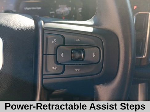 Used 2023 GMC Yukon Denali Ultimate image 12