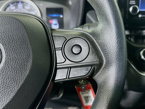 Used 2021 Toyota Corolla LE FWD image 17
