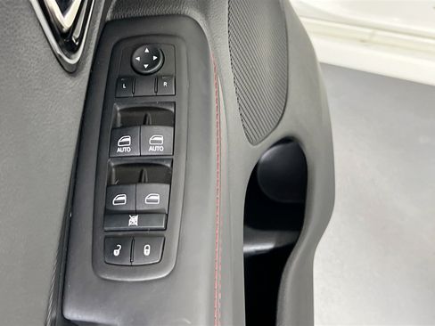 Used 2023 Dodge Durango R/T w/ Tow 'N Go Package AWD/4WD image 18
