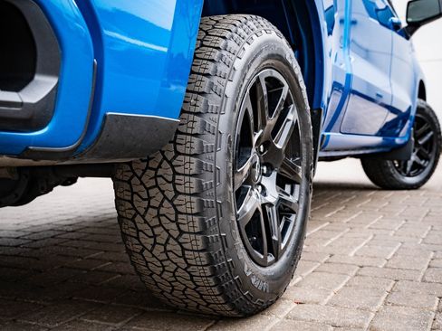 Used 2024 Chevrolet Silverado 1500 RST w/ Z71 Off-Road Package image 39