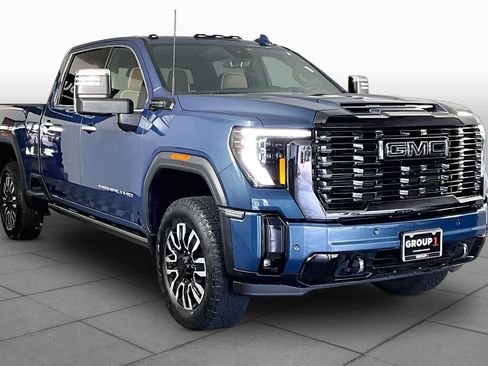 Used 2024 GMC Sierra 2500 Denali Ultimate image 3