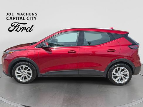 Used 2022 Chevrolet Bolt EUV LT FWD image 8