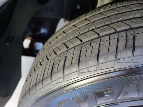 Used 2025 MAZDA CX-50 AWD 2.5 Hybrid w/ Premium Pkg image 48