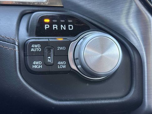 Used 2019 RAM 1500 Limited AWD/4WD image 16