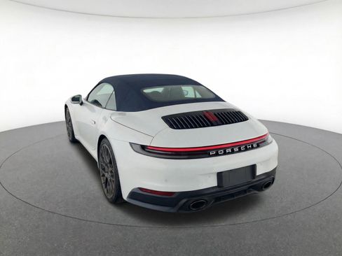 Used 2025 Porsche 911 Carrera image 3