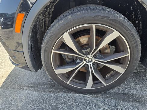 Used 2022 Volkswagen Tiguan SEL R-Line AWD/4WD image 5