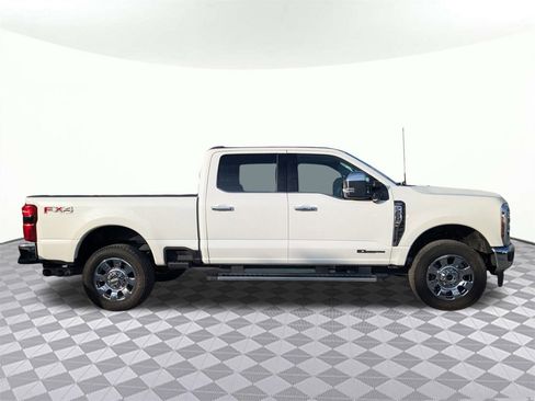 Used 2024 Ford F250 Lariat w/ Chrome Package image 2