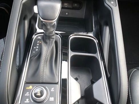 Used 2022 Kia Telluride SX w/ SX Prestige Package image 21