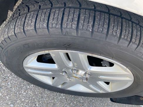 Used 2010 Chevrolet Impala LT w/ Luxury Edition Package FWD image 15