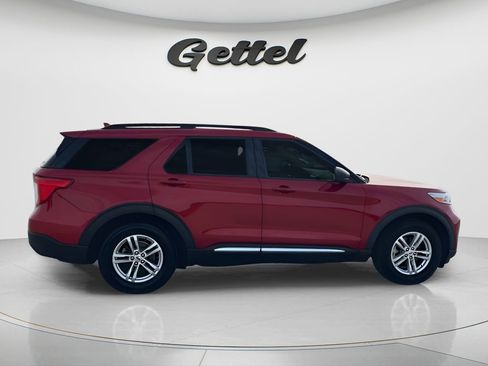 Used 2020 Ford Explorer XLT w/ Equipment Group 202A image 2