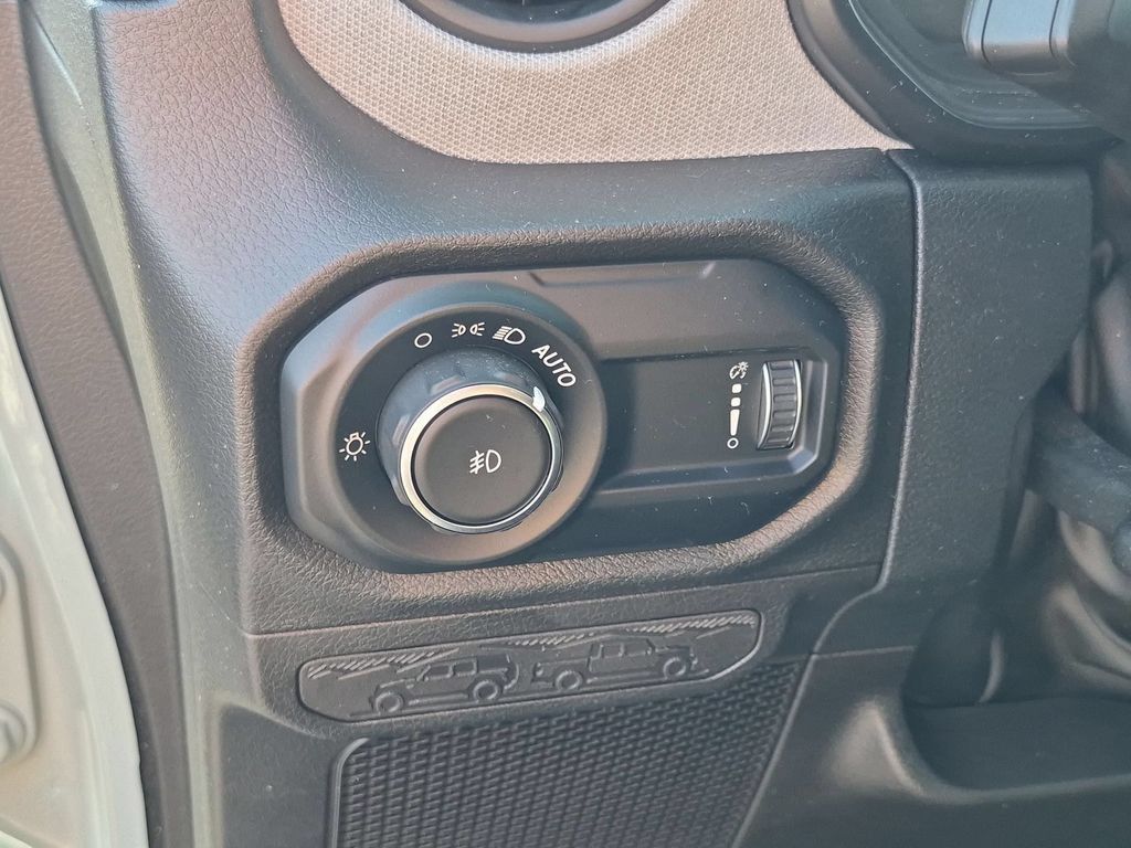 Certified 2024 Jeep Wrangler Unlimited Sport AWD/4WD image 13