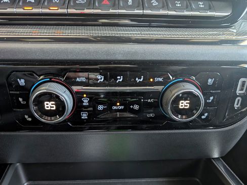 Used 2023 Chevrolet Silverado 1500 ZR2 w/ Technology Package image 23